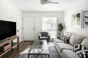 Bright Space | Close To Best Beer Gardens + Coffee