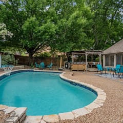 Backyard Bliss w Pool & BBQ | Mins to Domain & Q2!