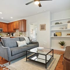 Beautiful King Accommodations + Luxury Linen + W/D