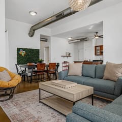 Bright & Bold Bungalow Mins to SoCo for Fam Fun!