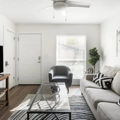 Bright Space | Close To Best Beer Gardens + Coffee