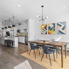 Central Condo w/ Balcony, Close to DT & Food