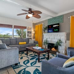 LakeTravis 4BR :Waterpark Access+views +walk to lake