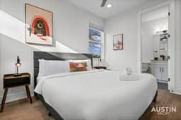 Brand New East Austin Gem: 3 Minutes to UT Campus! - Image 4
