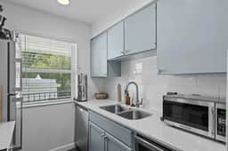 Chic Clarksville Condo w Patio & Gated Entry - Image 4