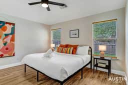 Cozy Home away from Home | Quiet Office, King Bed - Image 2