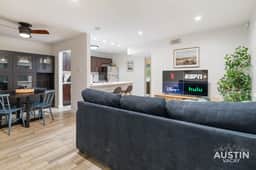 Pet Friendly Condo with Pool Near Downtown & Lake - Image 3