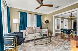 Pet-Friendly ATX Stay w Grill - 5 Min to Rainey! - Image 2