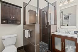 SoCo Hideaway - King Comfort Near Lady Bird Lake! - Image 3