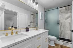 Spacious Home & Casita w Fire Pit Near Domain & Q2 - Image 3