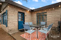 Steps to Lake Travis & Waterpark ✦ Lake Glamping! - Image 2