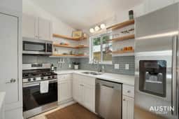Stylish Austin Retreat w/ Luxurious King Bed + W/D - Image 2