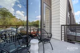 Vibrant Austin Studio | Balcony + Parking + Wi-Fi - Image 2