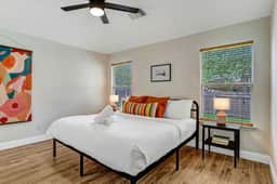 Cozy Home away from Home | Quiet Office, King Bed - Image 2