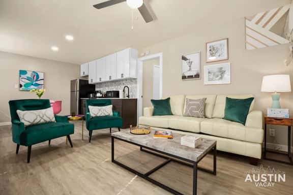 7-Minute Walk to Deep Eddy Pool! Parking + Grill - Image 1