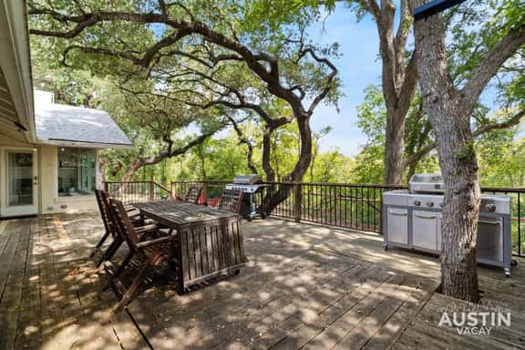 Deck & Firepit Retreat | Pets OK | EV Charger+Gym - Image 1