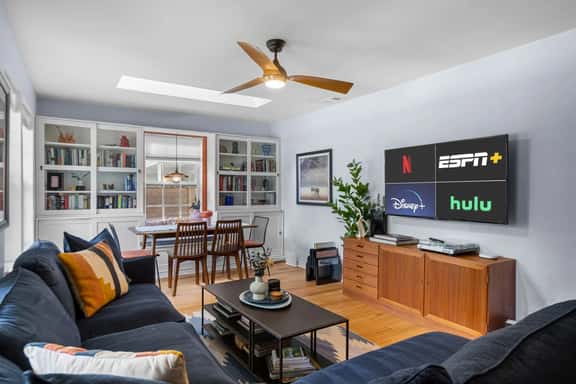 E Austin's Dreamy Blue Bungalow | Lady Bird Nearby - Image 1