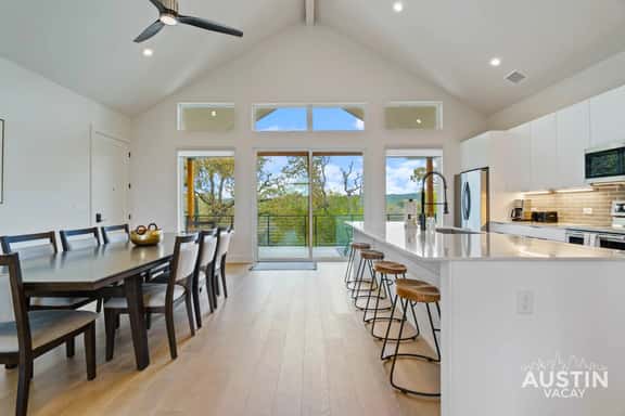 New Dual Unit Home w/Balcony Dining & Vast Yard - Image 1