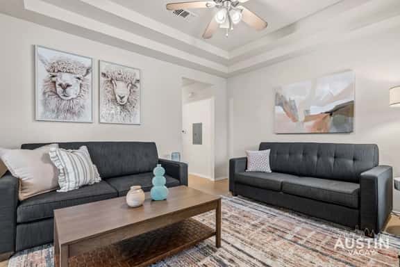 No Prob-Llama | Easy ATX Days in a Bright Bungalow - Image 1