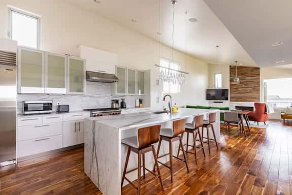 Stunning, Private, Mid-Century Home in East Austin - Image 1