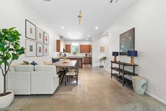 Walk to E Austin Hotspots | Pool Table, Gas Grill - Image 1
