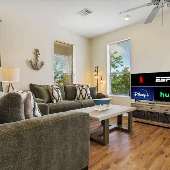 Lakeway Hideaway! Beautiful Place by Lake Travis - Image 1