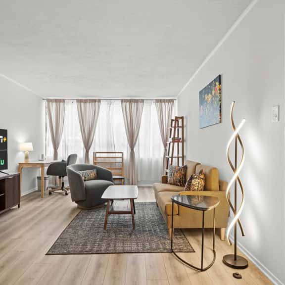 Lavaca Living | Walk to Capitol + Garage Parking - Image 1
