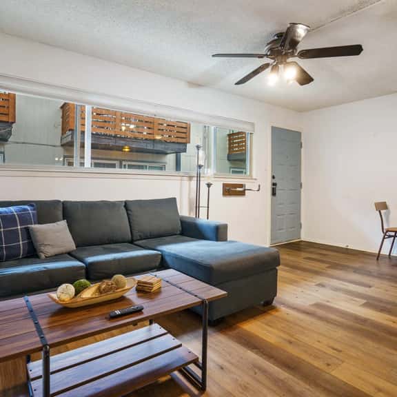 Near UT Dining, & Nightlife Apt For 4 w/ Parking! - Image 1