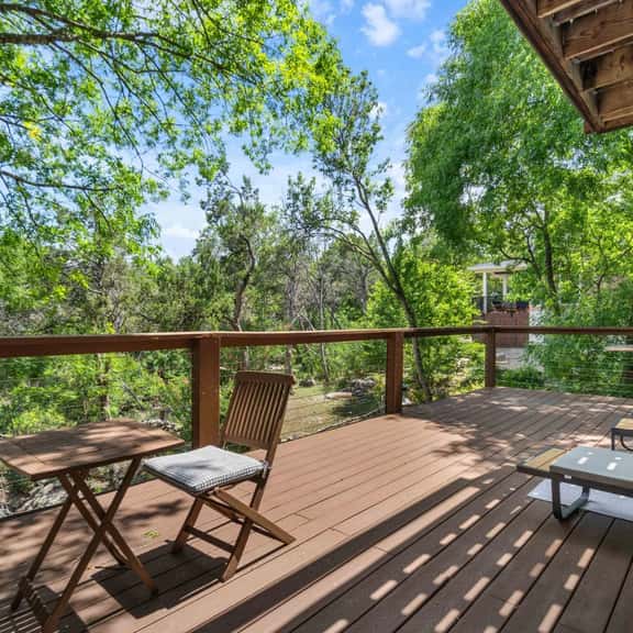 Pet-Friendly w/ Dual Balconies Near Tech Corridor - Image 1