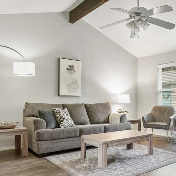 Pets Welcome! Great Space + Backyard Near Zilker - Image 1