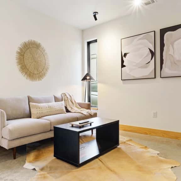 Stylish Boho Loft w Free Prkg + Luxurious King Bed - Image 1
