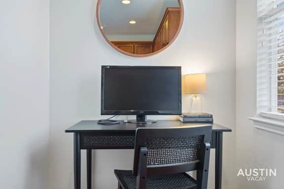Beautiful King Accommodations + Luxury Linen + W/D - Image 4