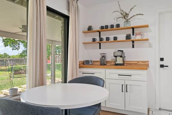 Boho Home Near Domain ✦ Large Yard + Pet Friendly! - Image 4