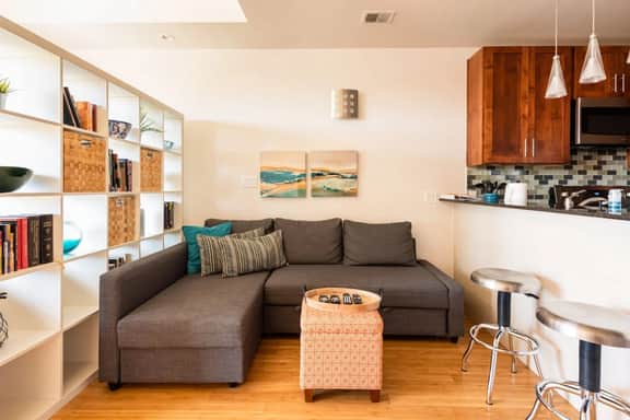 East Downtown - Little East Austin Gem - Image 2