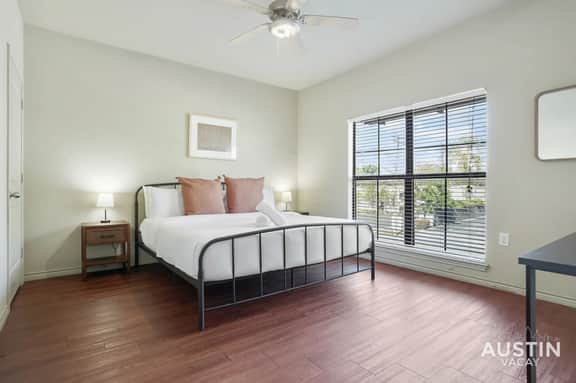 Fully Equipped w/ Stylish Design and Free Parking - Image 3