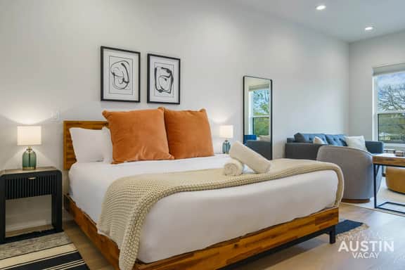 New Studio Bdrm in Steiner Ranch w/Yard + Parking - Image 2