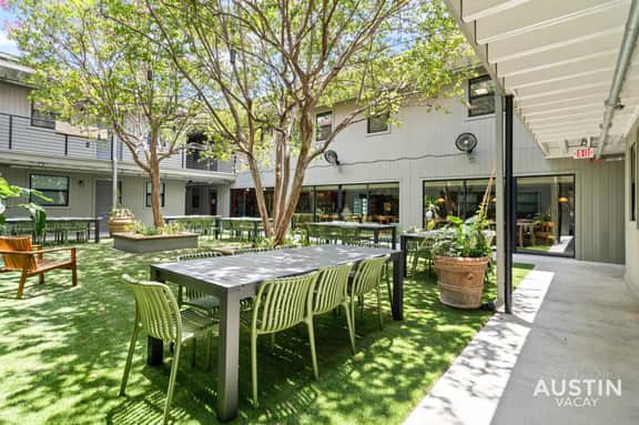 Prime ATX Location! Steps to Coffee & Eats + More! - Image 2