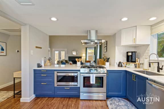 Spacious Living in S. Austin | Home Gym + Office - Image 2