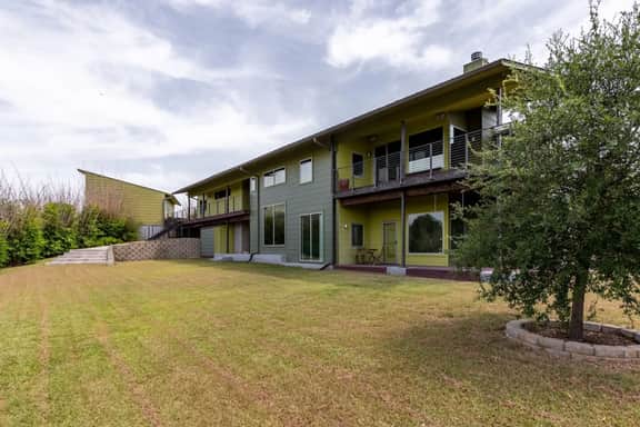 Stunning, Private, Mid-Century Home in East Austin - Image 4