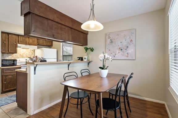 Walk to Zilker! Patio w/ a View & Elevated Balcony - Image 2