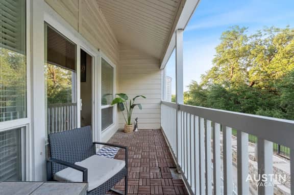 Waterfront Loft w/ Pool + Park Views and Balcony - Image 2