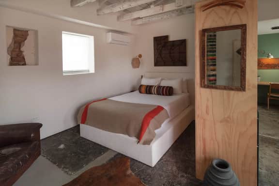West Texas Hideout at Iconic Property - Image 3